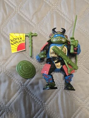 Vintage 1990 Teenage Mutant Ninja Turtles "Leo, the Sewer Samurai" Action Figure